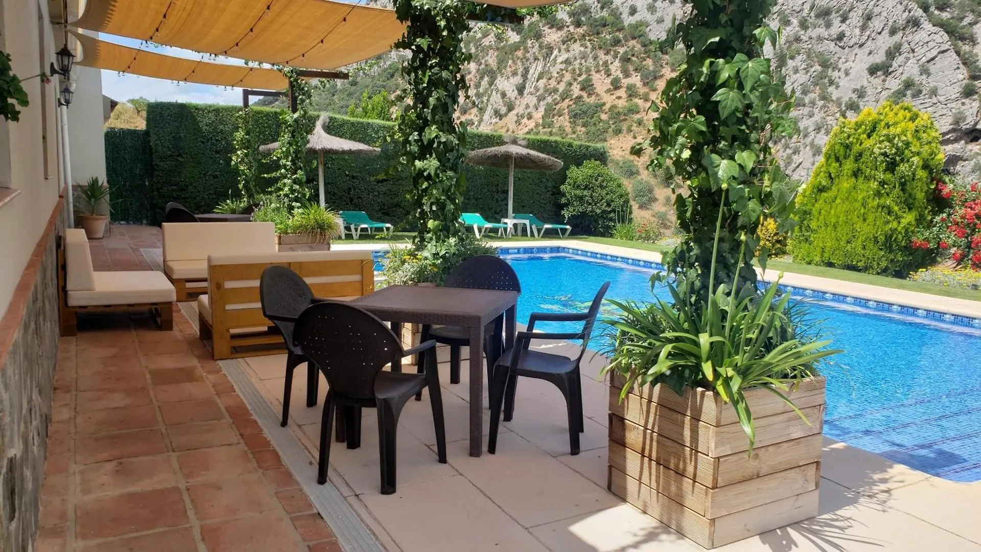 Holiday home Casitas Cueva Del Gato Villa Benaojan Spain