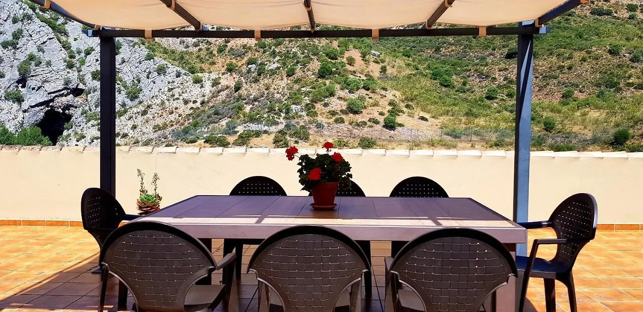 Casitas Cueva Del Gato Villa Benaojan