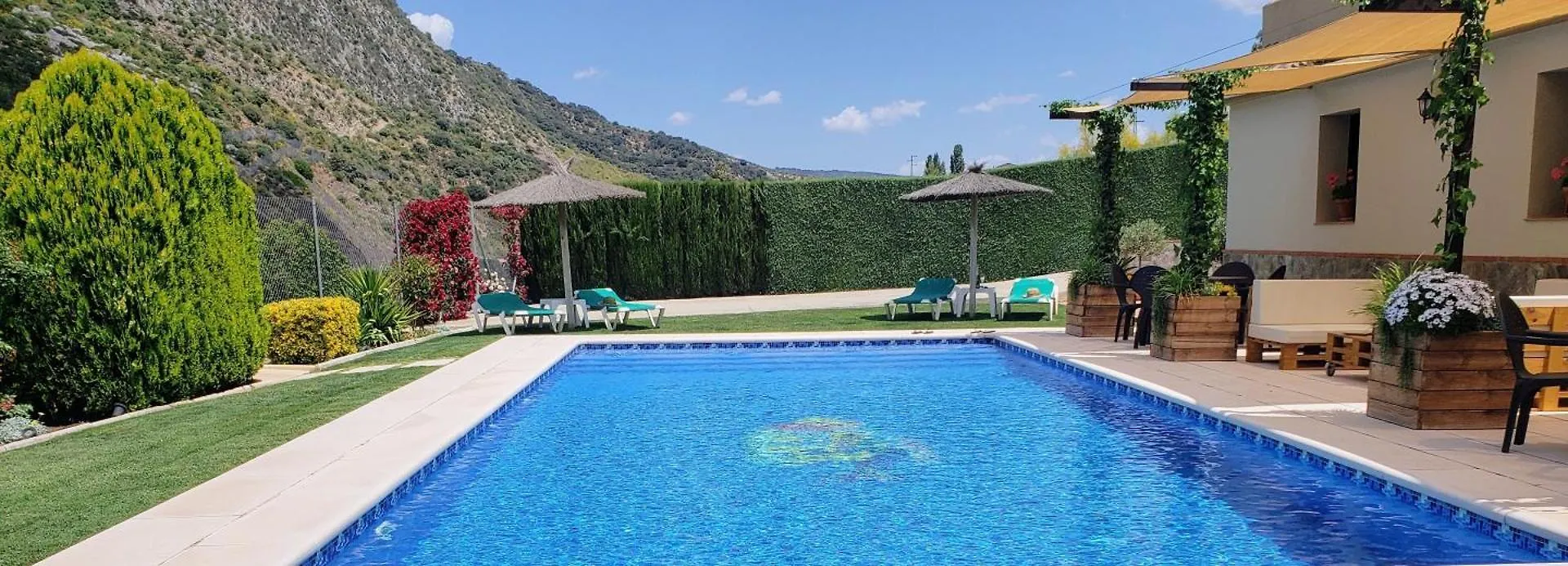 Holiday home Casitas Cueva Del Gato Villa Benaojan