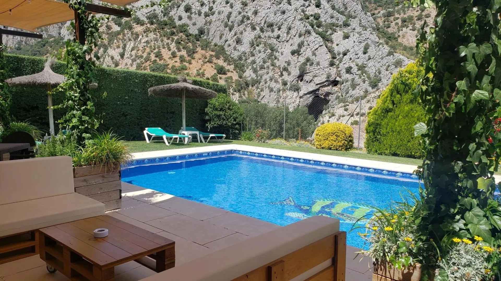 Casitas Cueva Del Gato Villa Benaojan