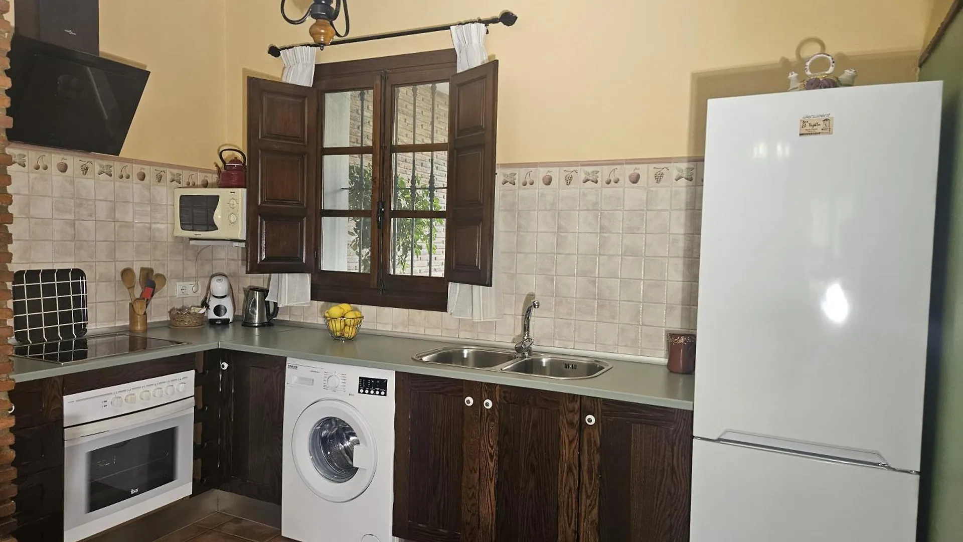 Holiday home Casitas Cueva Del Gato Villa Benaojan Spain